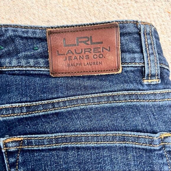 RALPH Lauren Modern Straight Curvy in a size 4 medium wash- never worn- - Picture 2 of 16